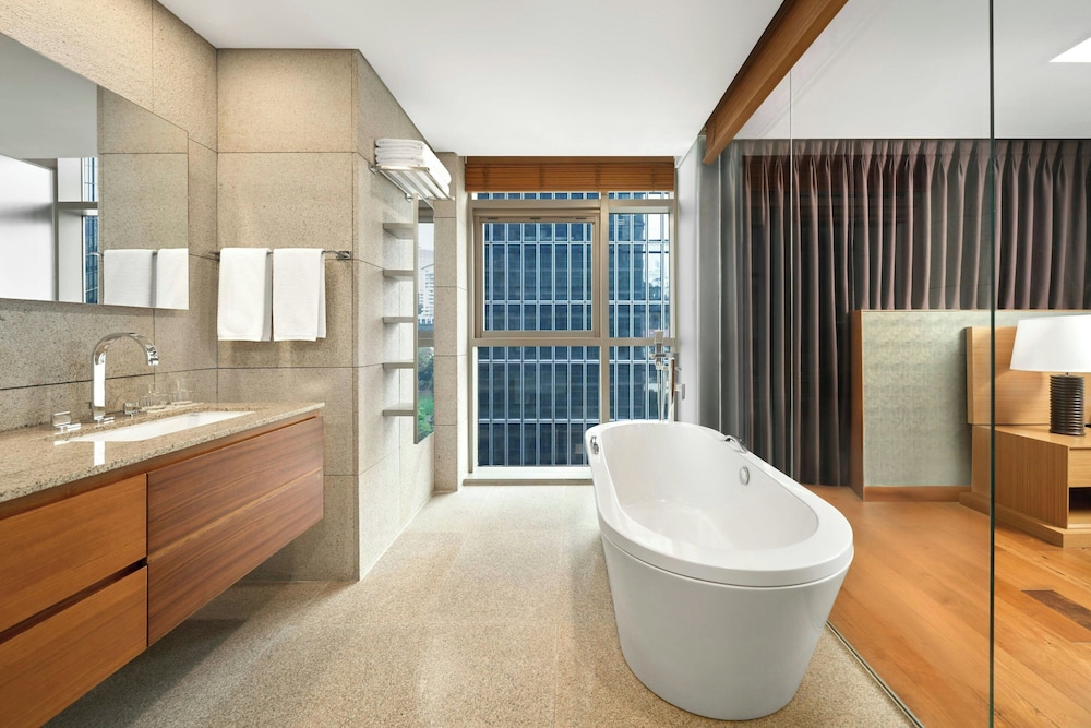 JW Marriott Hotel & Suites Saigon, The Apartments 47/49
