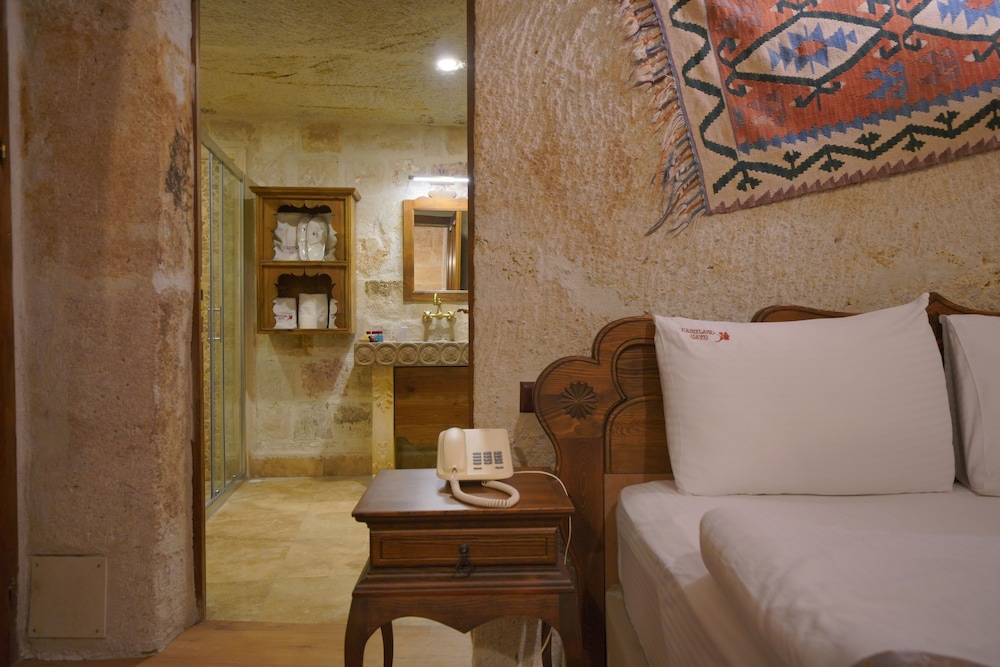 غرفة سوبيريور بسرير مزدوج وسرير فردي، FAIRYLAND CAVE HOTEL 3/3
