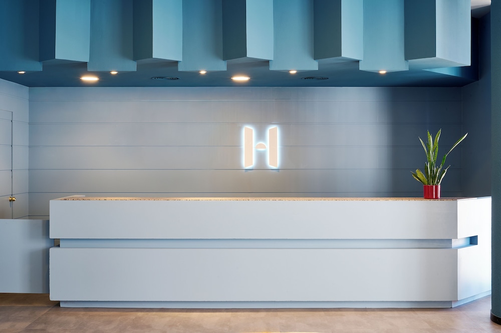 Hesperia Sant Joan Suites 7/57
