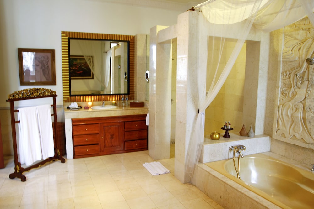 The Mansion Resort Hotel and Spa 45/50