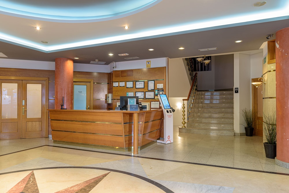 Hotel Maria de Molina 3/50