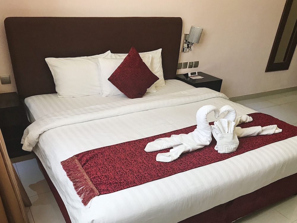 MIRAGE HOTEL AL AQAH 11/35