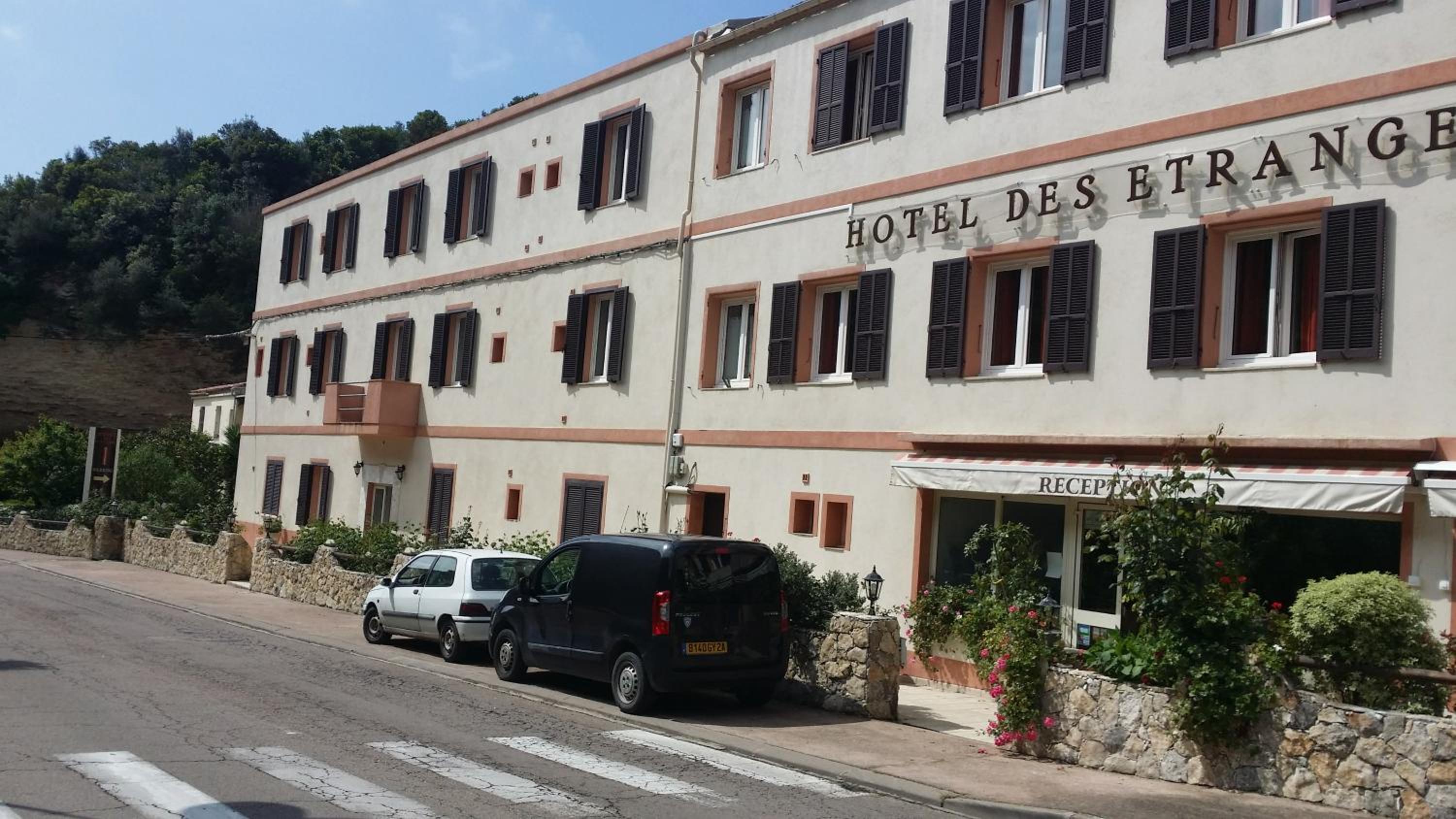 Hotel des Etrangers 13/15
