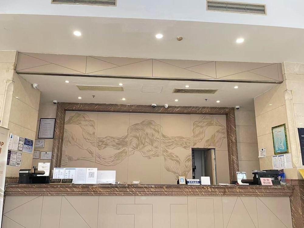 International Service Apartments 7/22