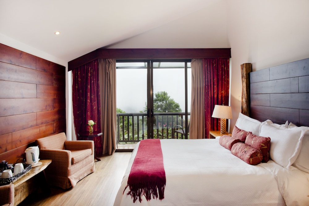 Poas Volcano Lodge 26/71