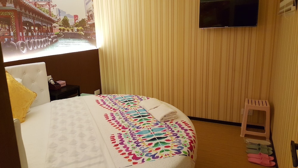 Whole Sunshine International Hotel 24/42