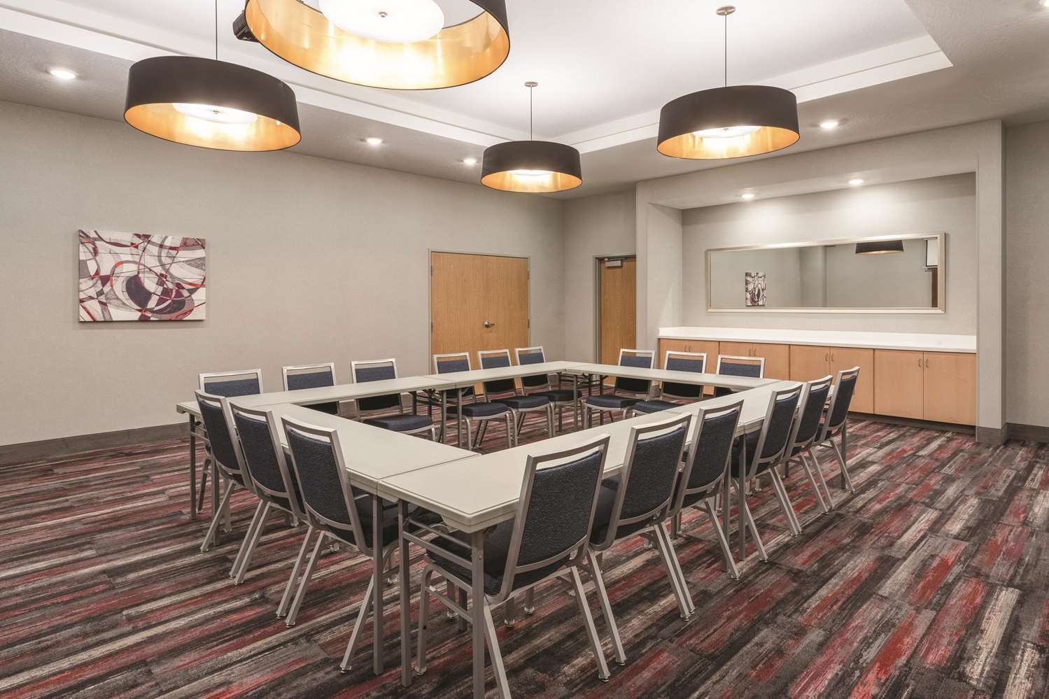 La Quinta Inn and Suites by Wyndham South Jordan 36/42