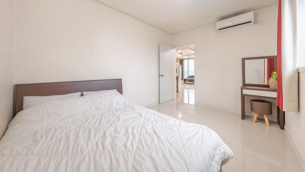 Gapyeong Rialto Pension 12/50