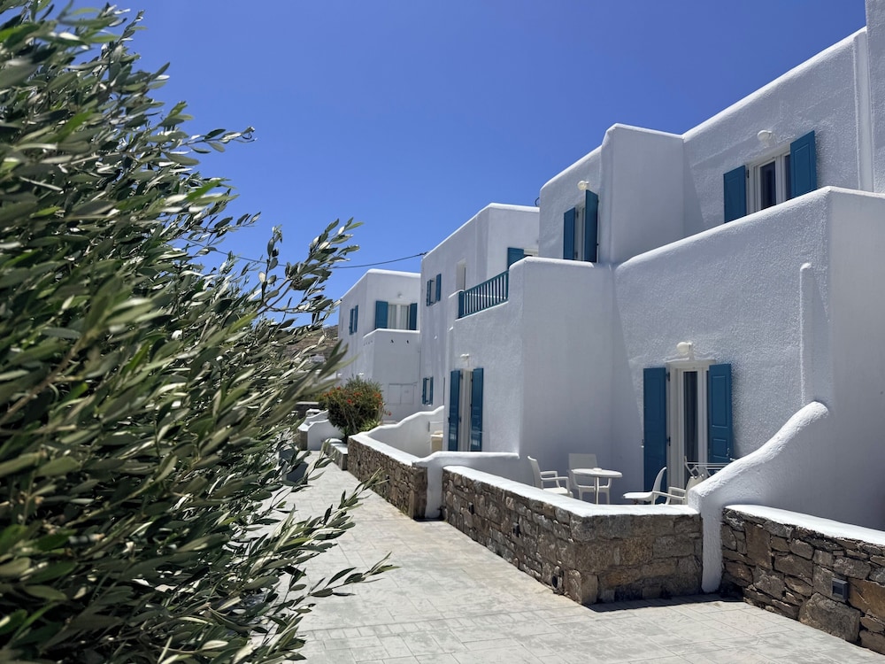 Cyclades Studios 39/49