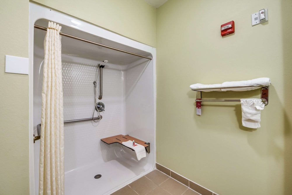 Econo Lodge Inn & Suites Little Rock SW 21/21