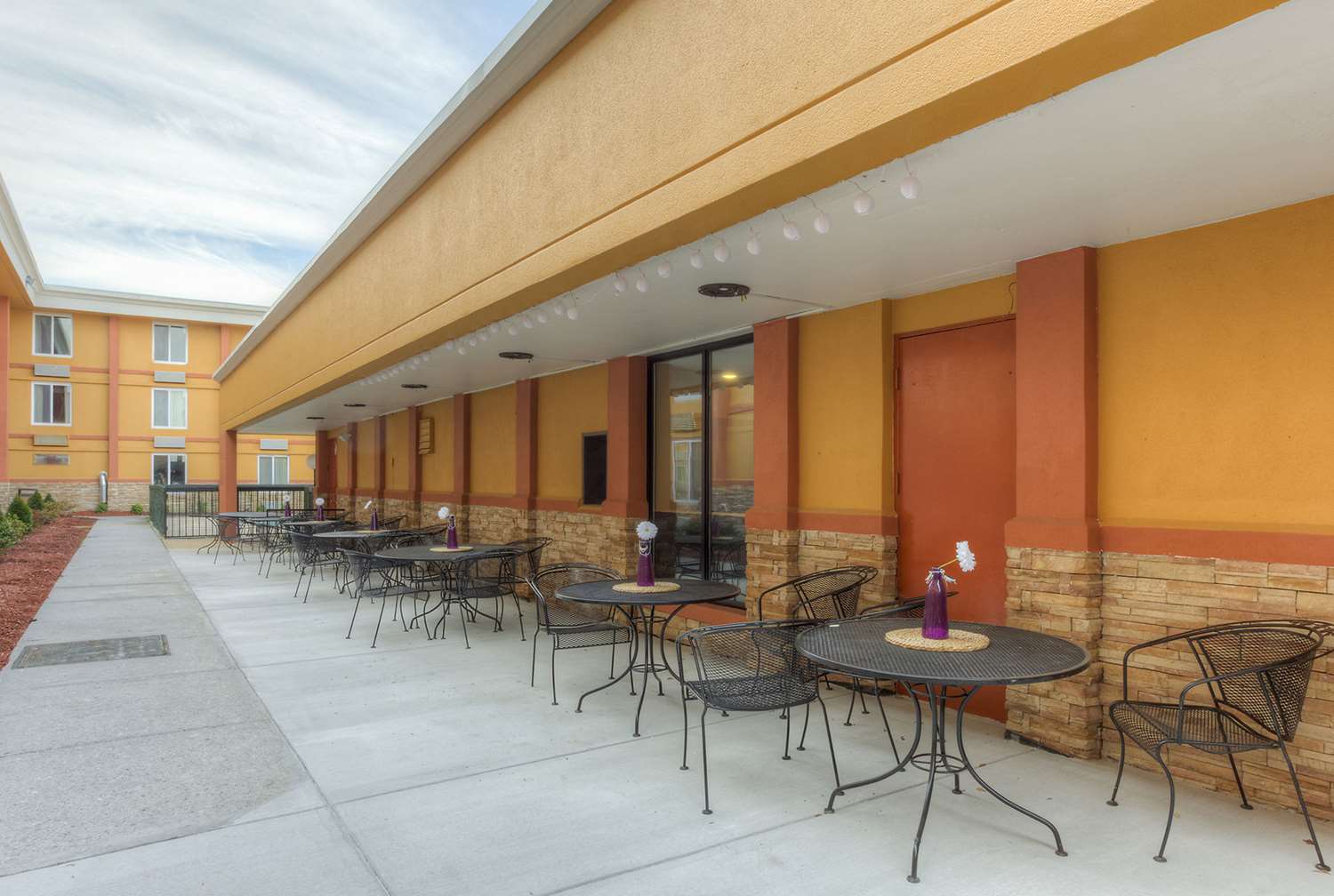 Quality Inn & Suites Chattanooga-East Ridge 23/28