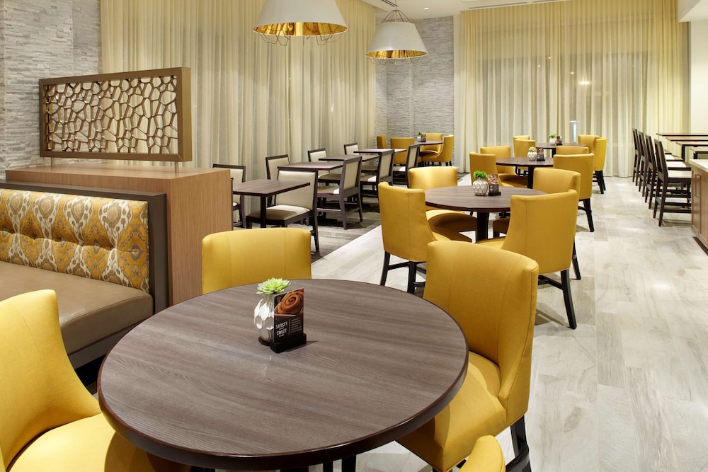 Hyatt Place Miami Airport East 33/50