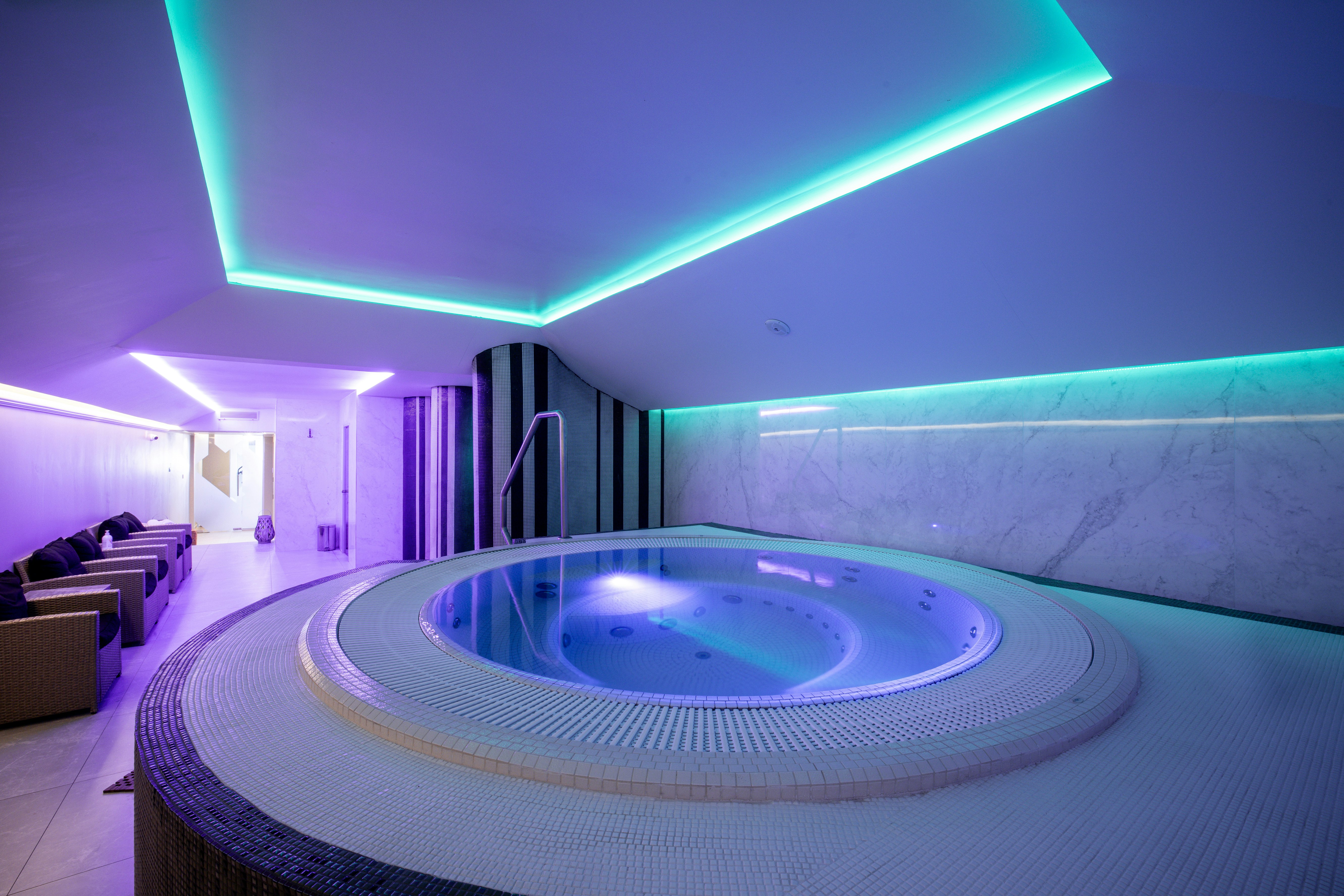 Tresor Le Palais Timisoara, Curio Collection by Hilton 33/61