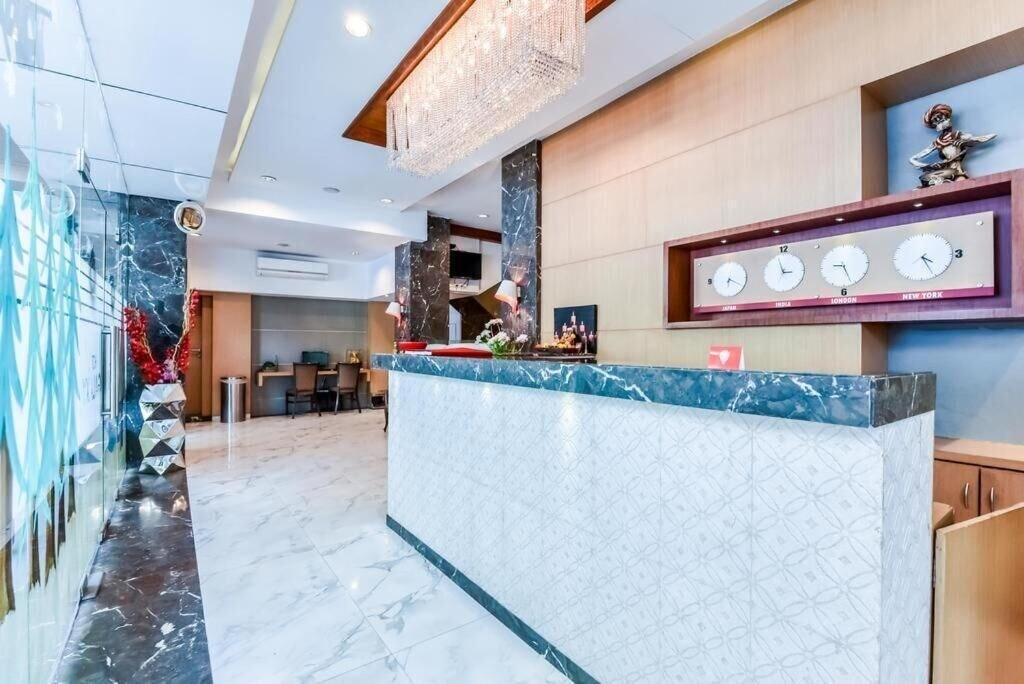 Galaxy Hotel 7/45
