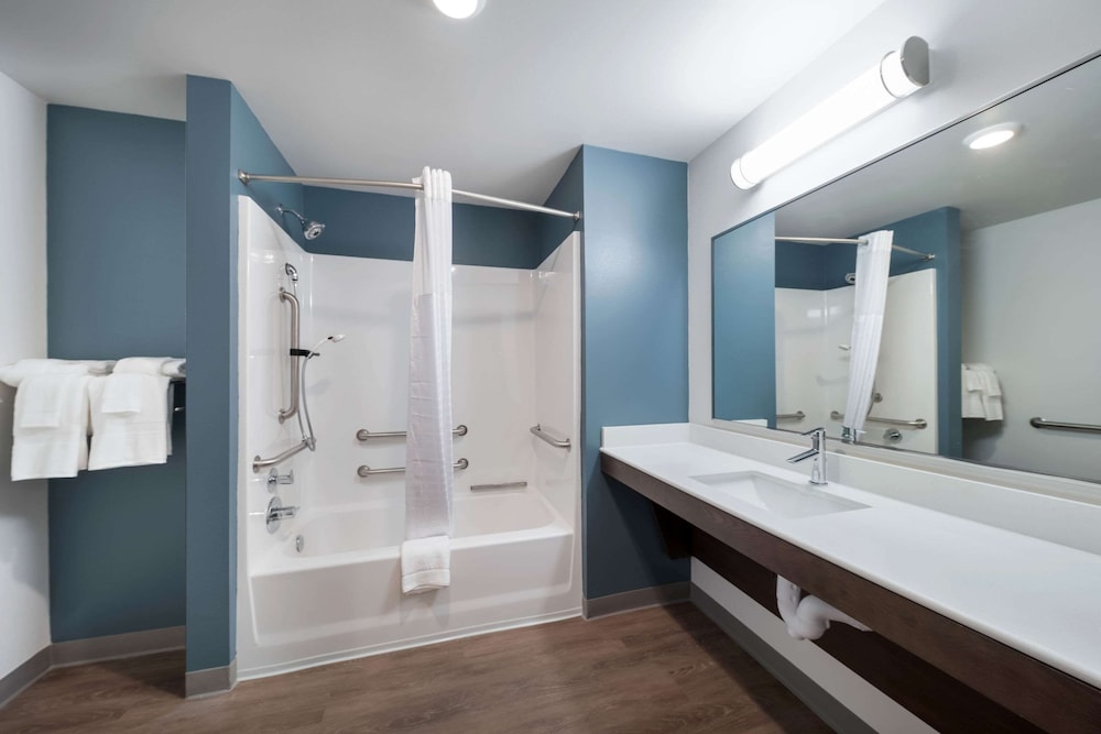 غرفة قياسية بسريرين كوين، WoodSpring Suites Dallas Plano Central Legacy Drive 3/4