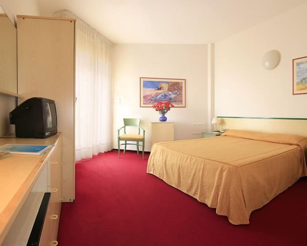 Hotel Majestic 8/70