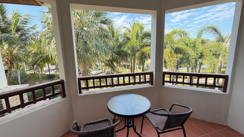 RAWAI GRAND HOUSE 36/50