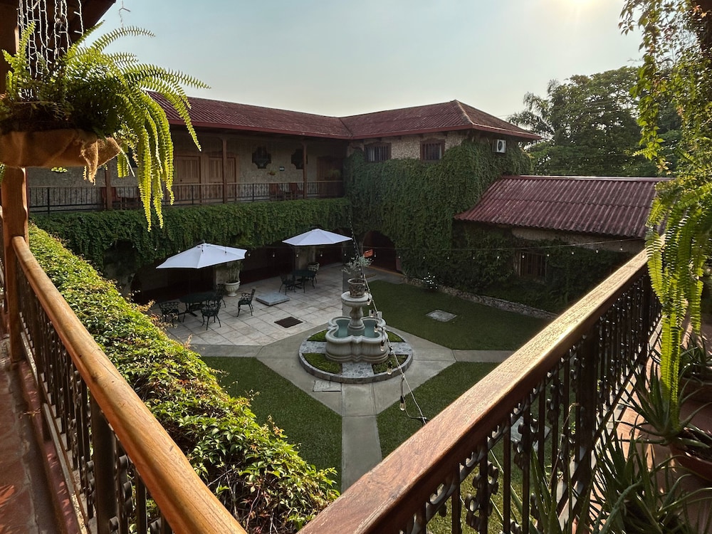 Hotel Del Patio 55/62