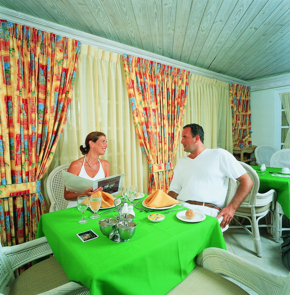 Coral Sands Beach Resort 14/27