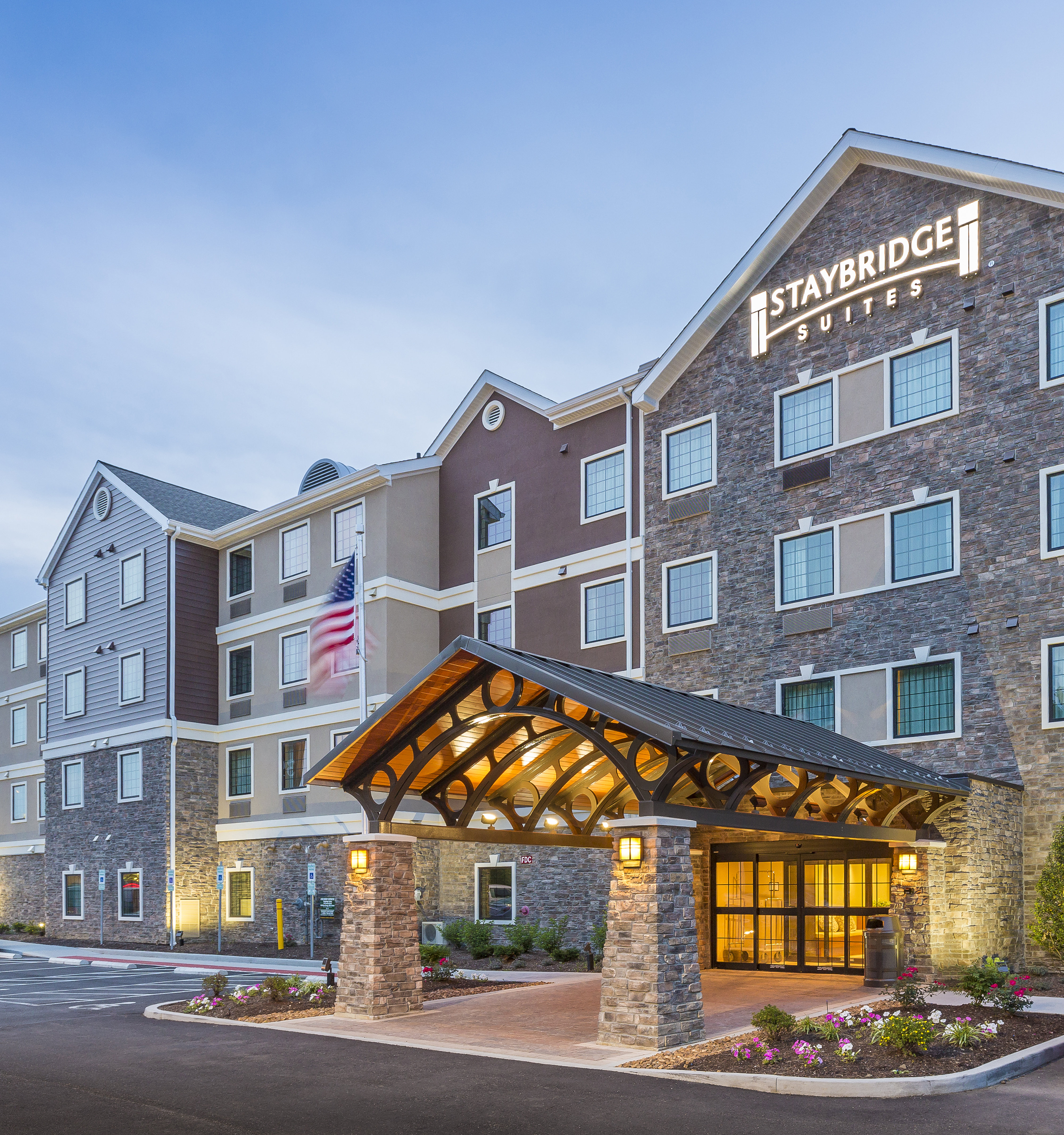 STAYBRIDGE SUITES CANTON 13/17