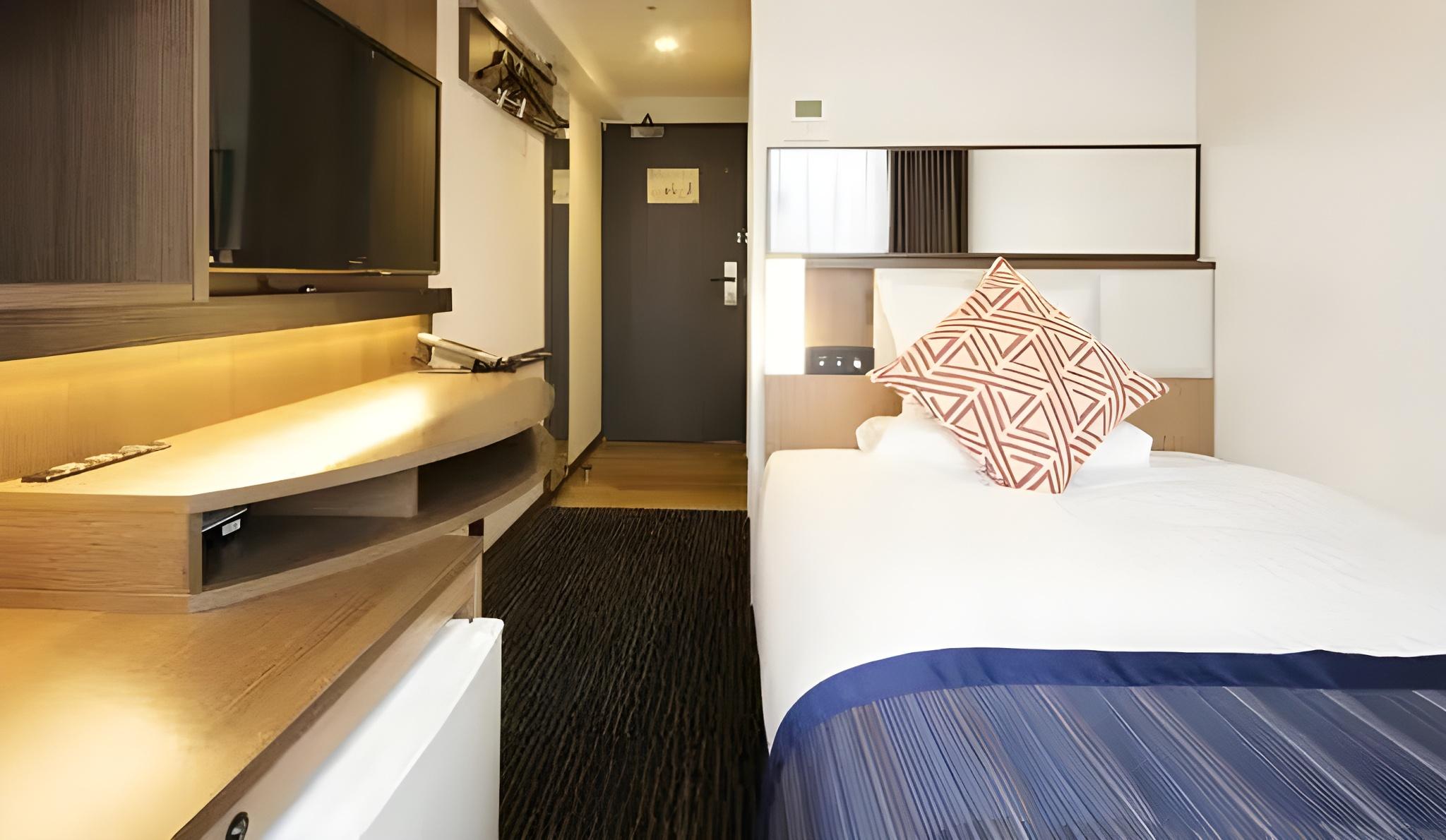 Standard, King Bed