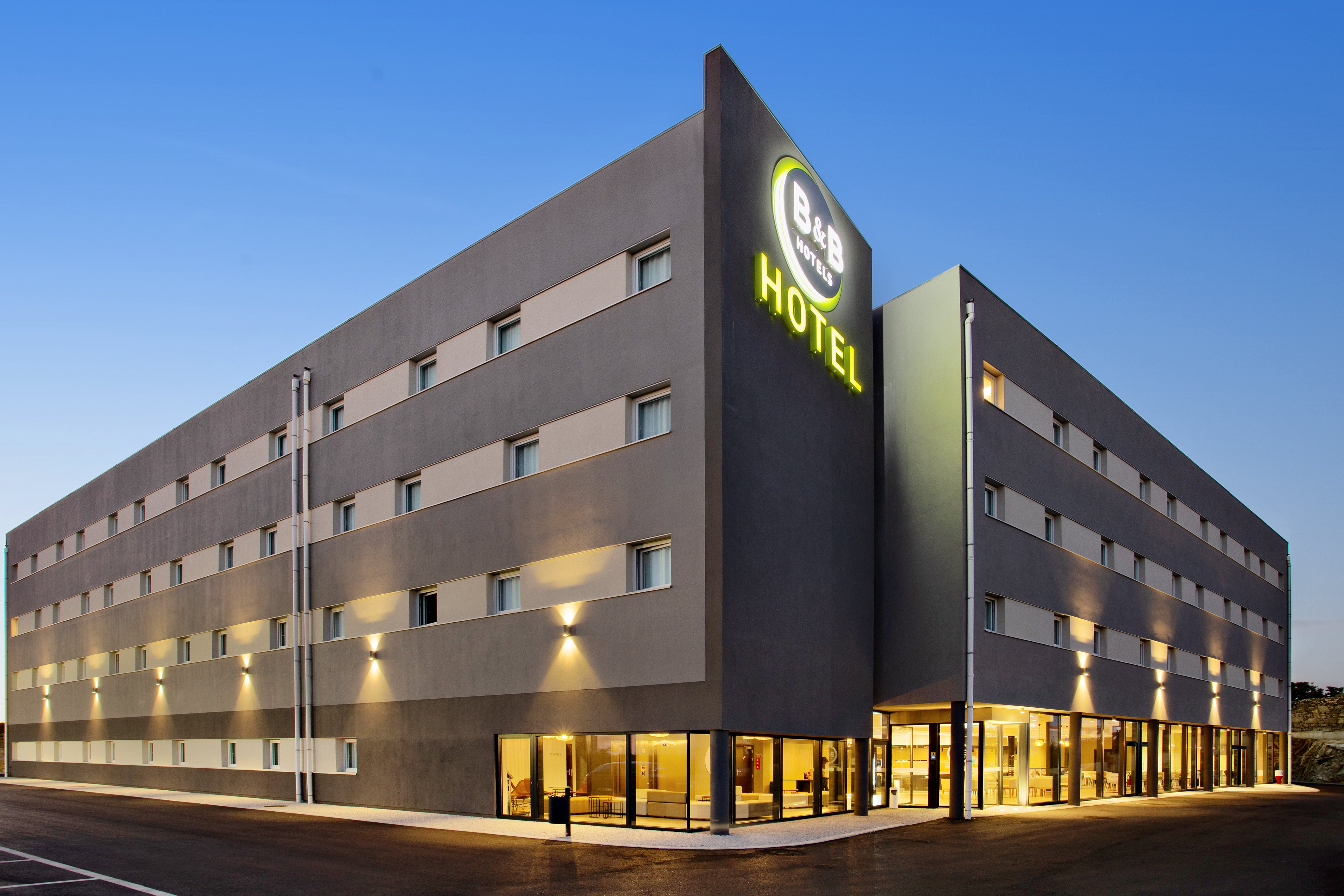 B&B HOTEL Porto Expo Aeroporto in MATOSINHOS
