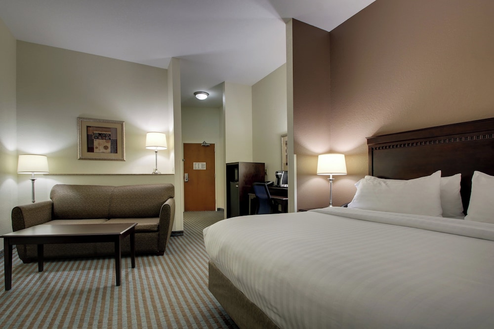 Holiday Inn Express Leland - Wilmington Area 25/71