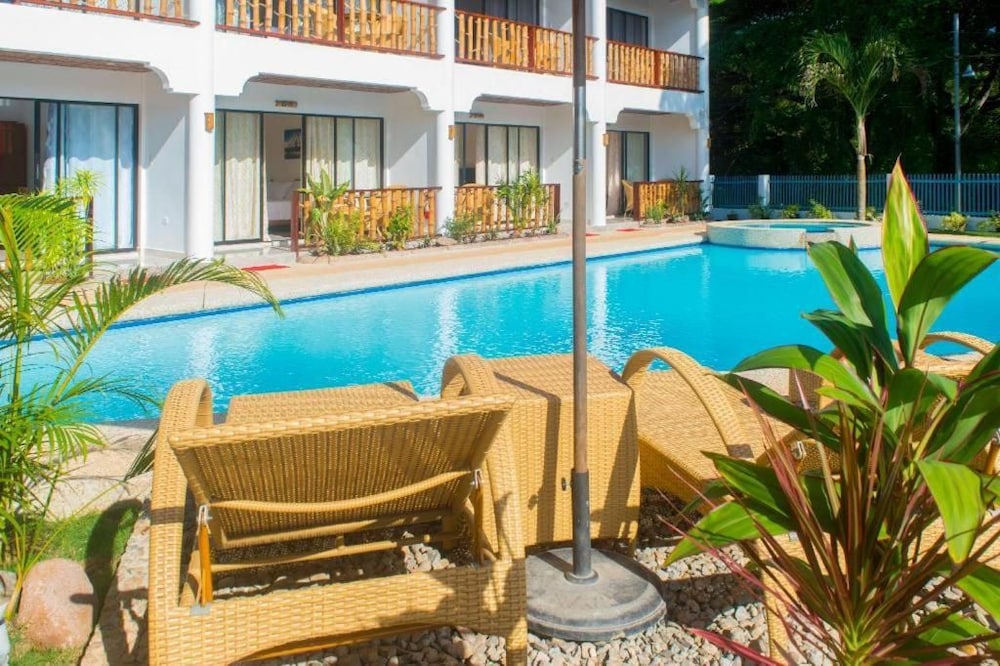 Alona Vida Beach Hill 40/44
