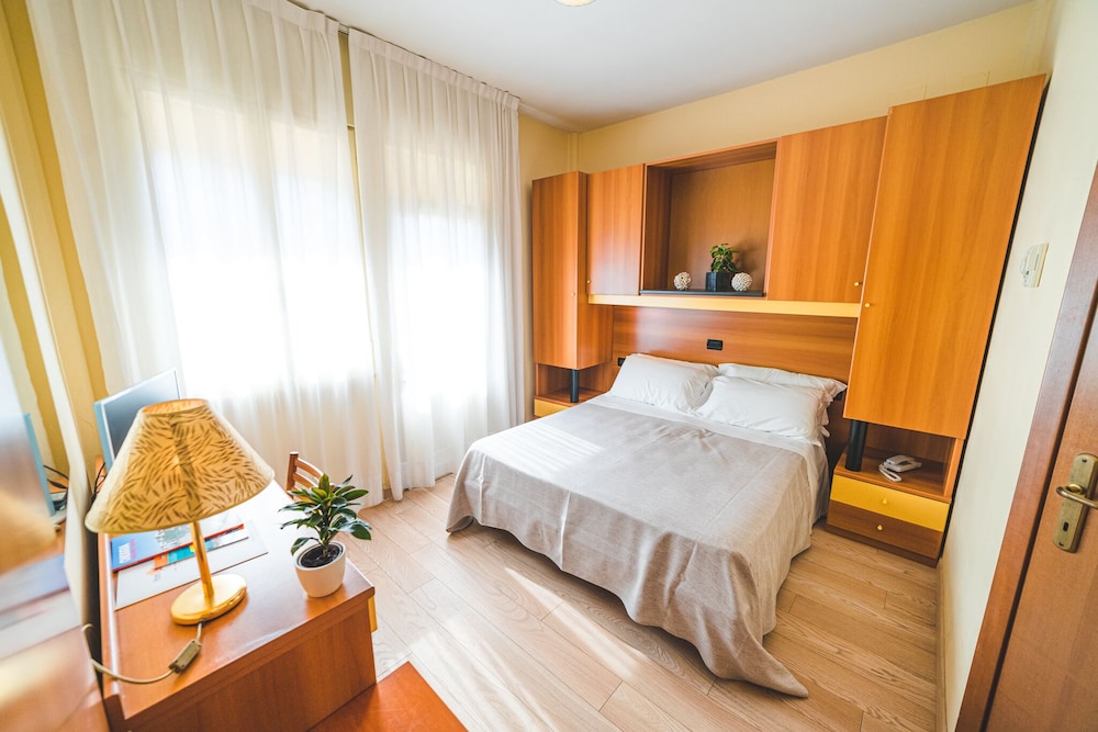 Hotel Sole 28/66