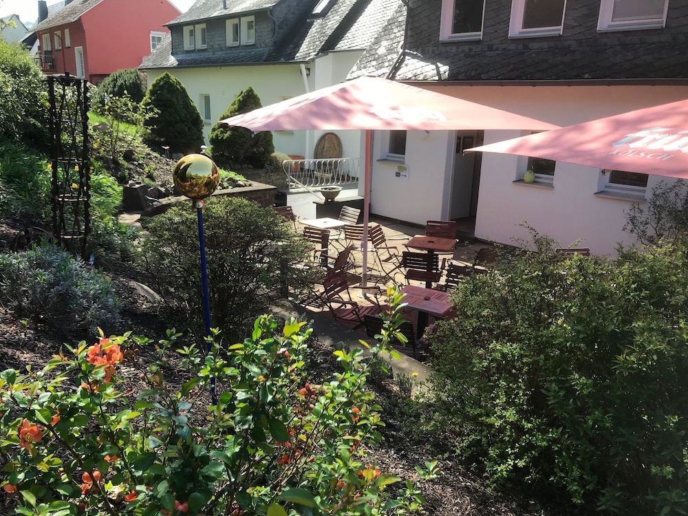 Hotel Vintage Am Bundesbank-Bunker 42/50