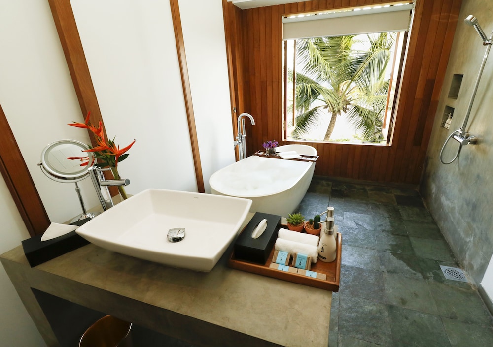 Ubuntu Beach Villas by Reveal 48/50