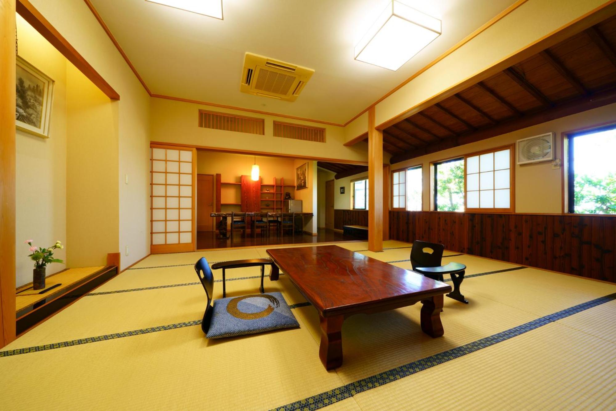 Beppu Showaen 36/44