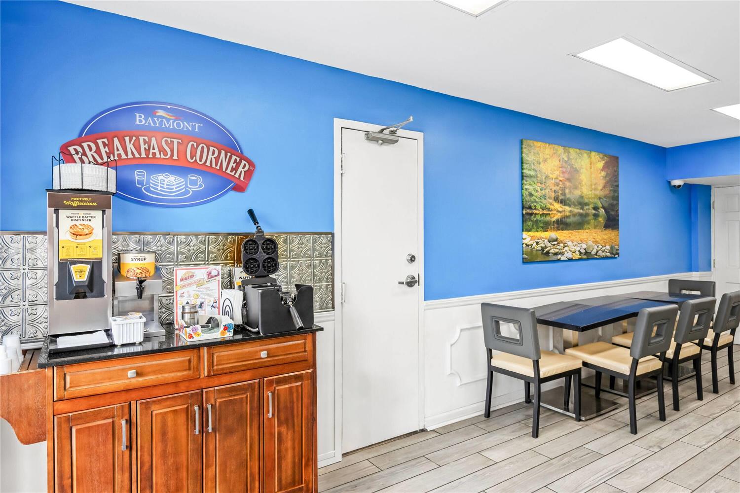 Baymont By Wyndham Forest City 25/36