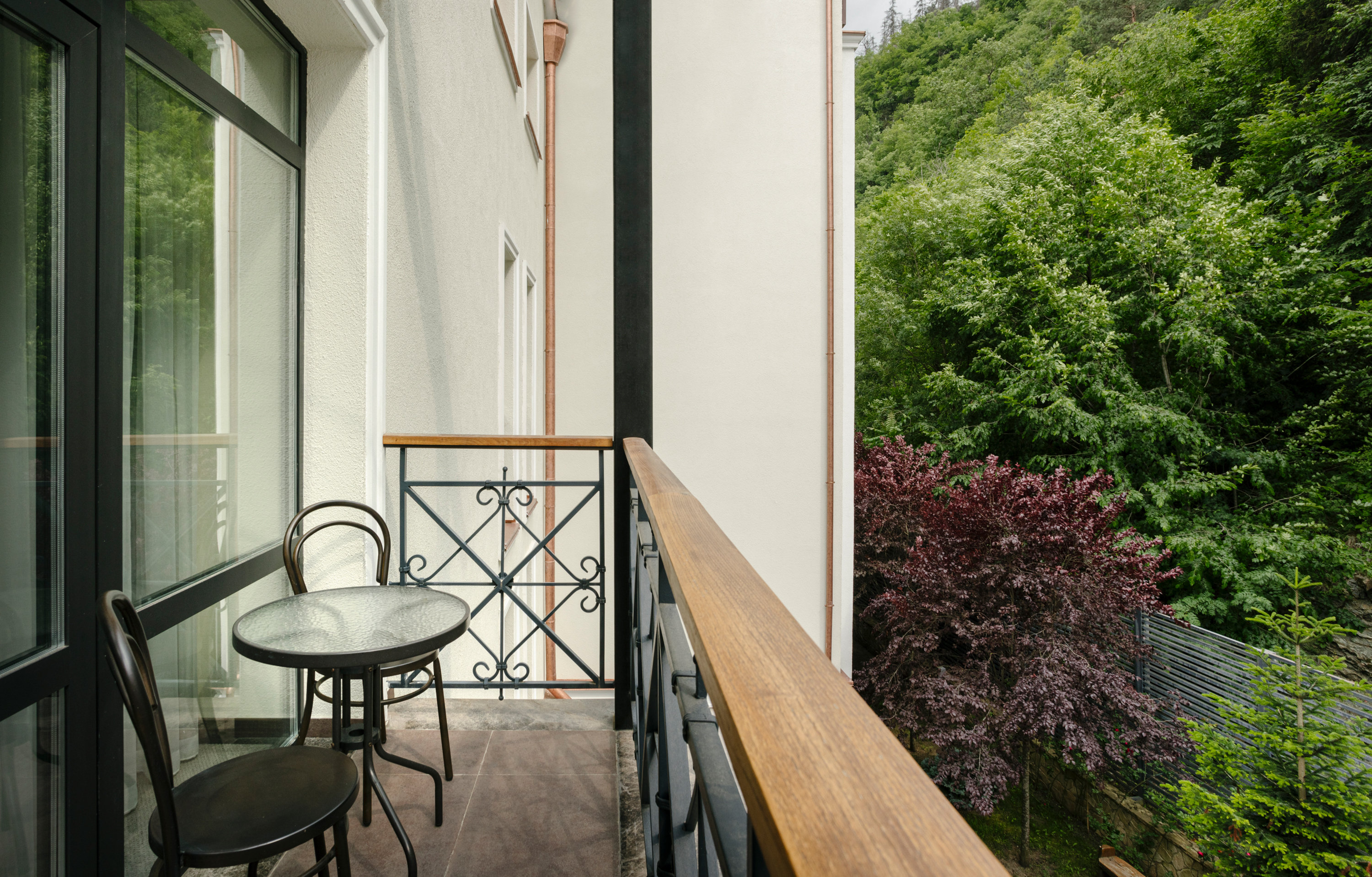 Crowne Plaza Borjomi 71/76