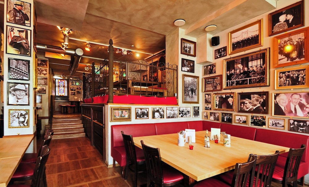 Rhein Hotel St.Martin 33/50