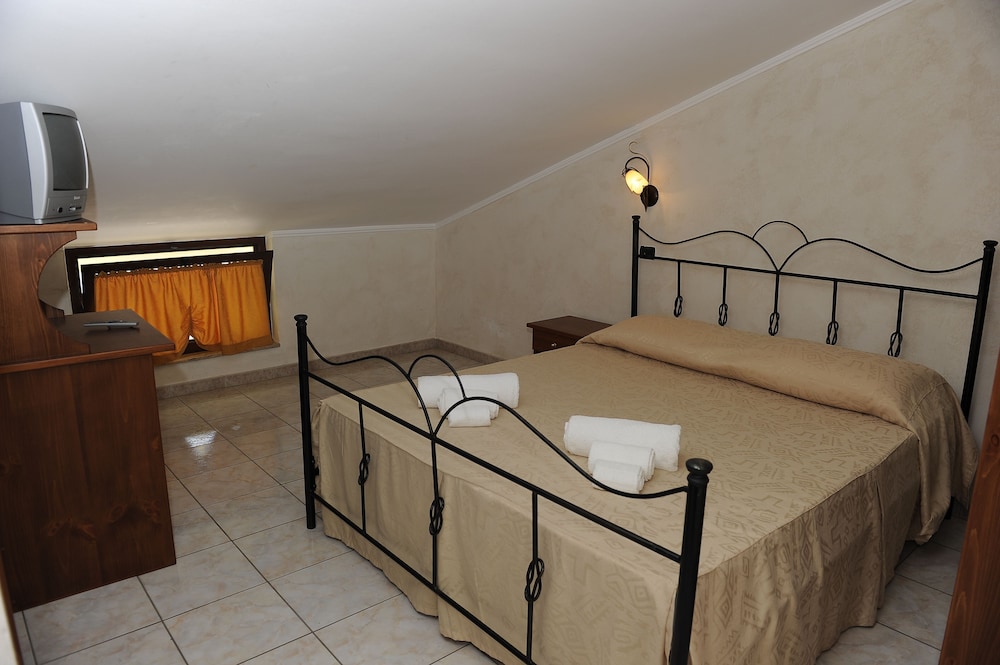 Hotel La Cometa 5/28