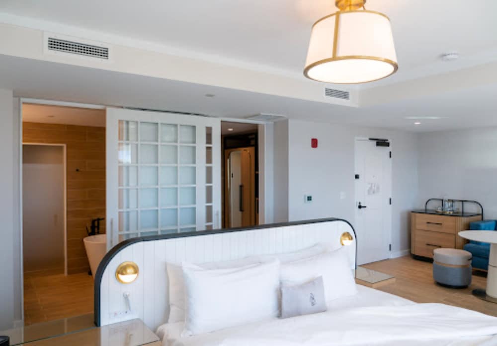 The Brenton Hotel 5/40