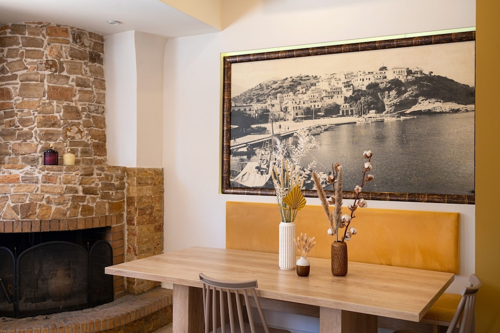 Minos Boutique Hotel 10/50