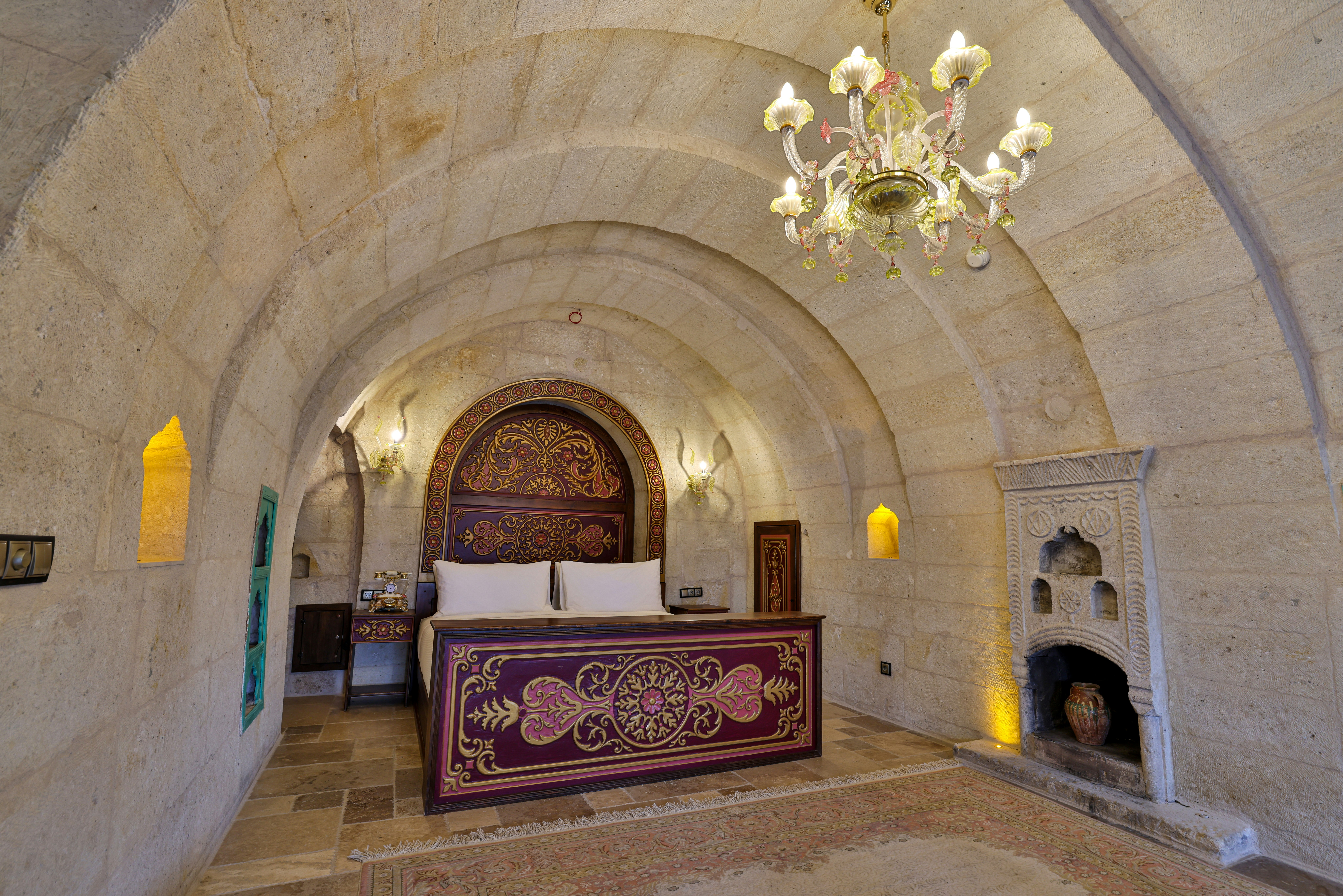 Elika Cave Suites Cappadocia, Curio Collection by Hilton 8/80