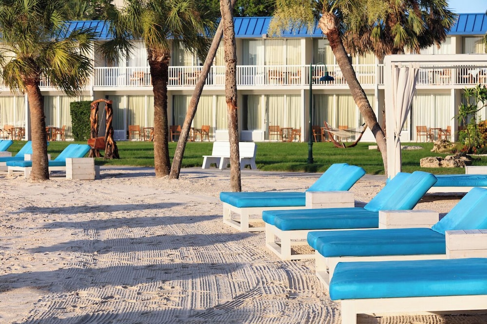 SkyBeach Resort 45/51