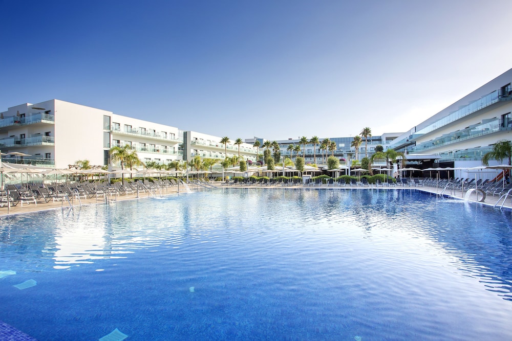 Hipotels Gran Conil And Spa