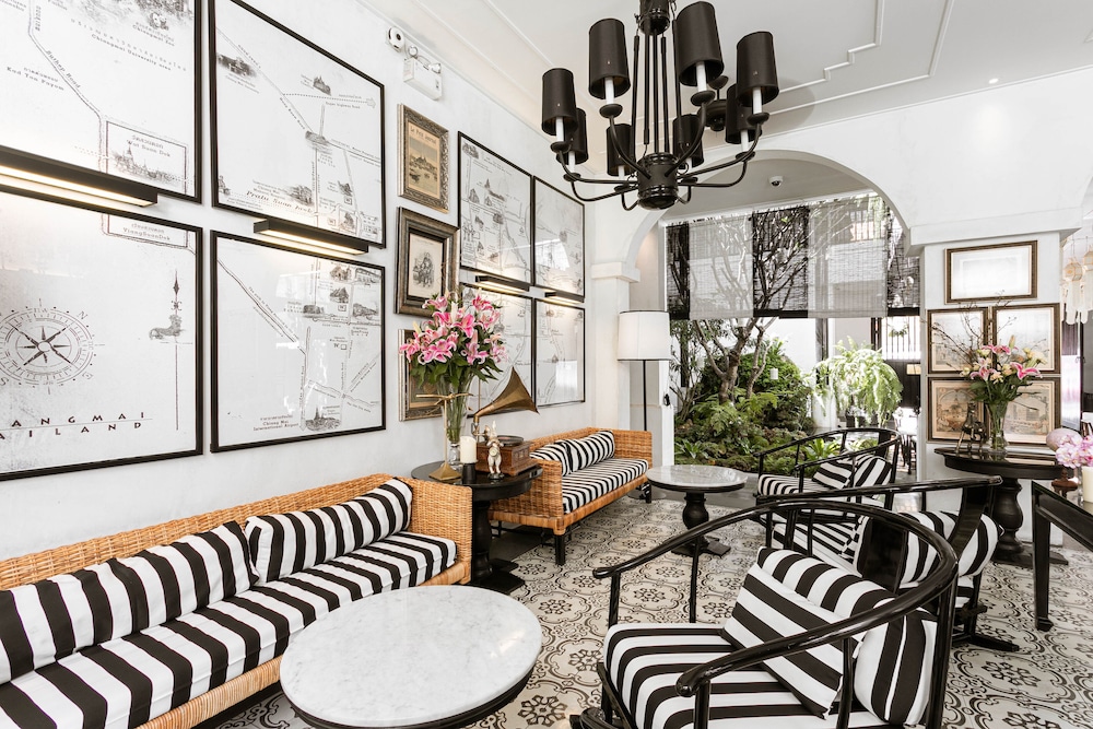 99 The Heritage Hotel 42/63