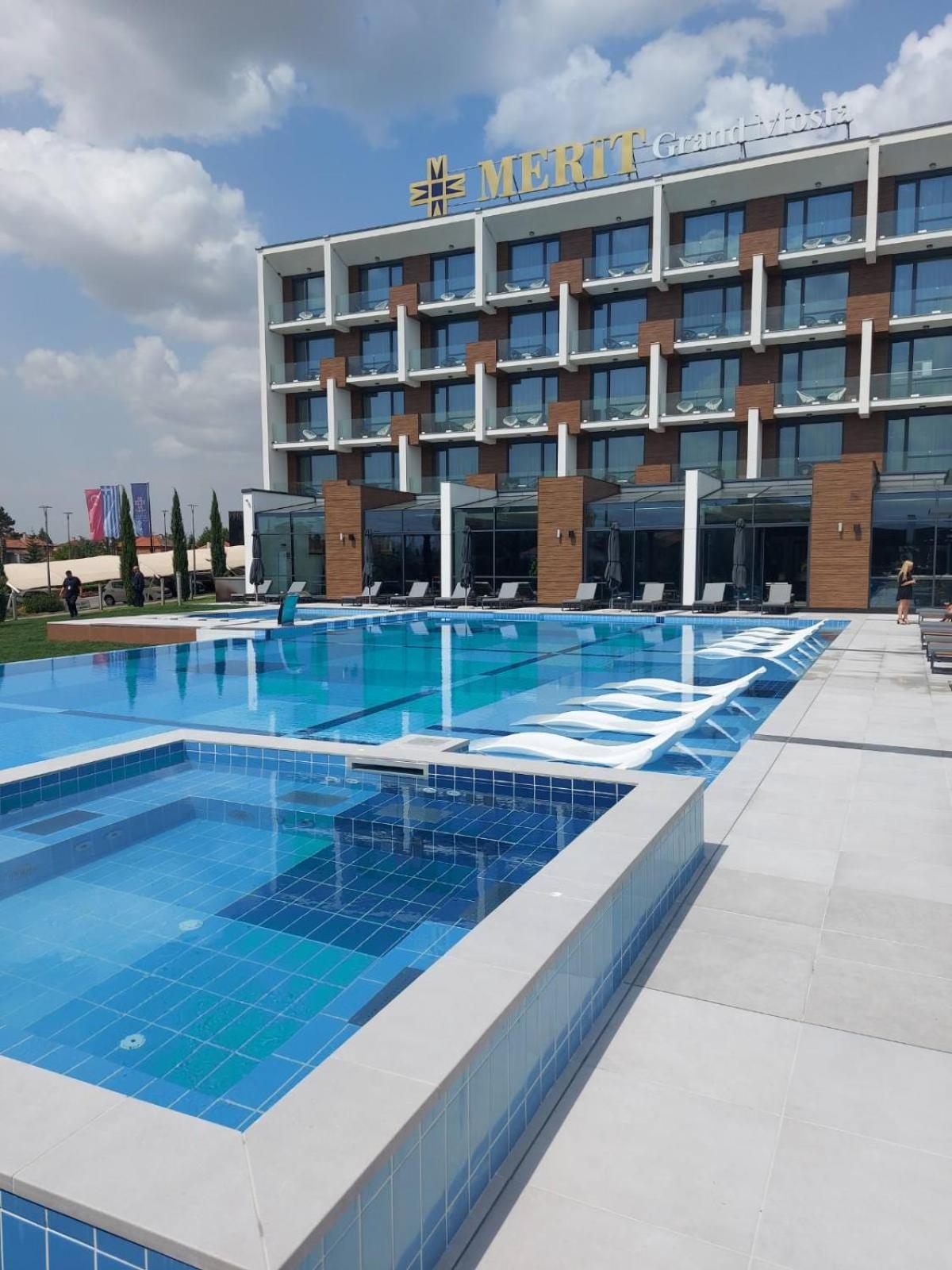 Merit Grand Mosta Spa Hotel & Casino in Svilengrad