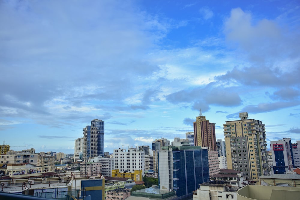 Harbour View Suites 55/60