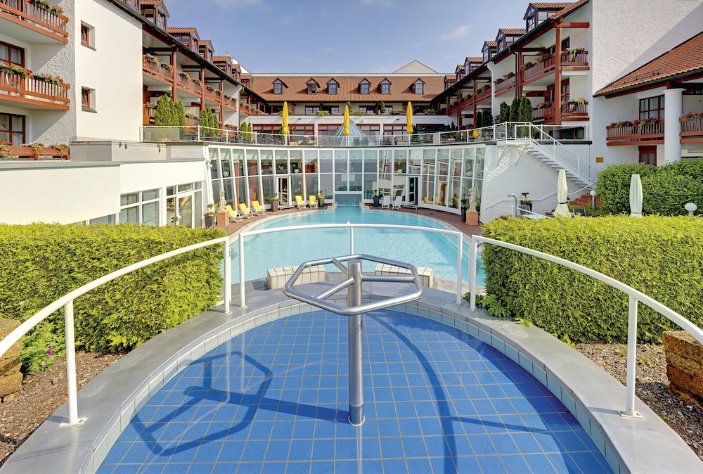QUELLNESS UND GOLFHOTEL FURSTENHOF 16/36