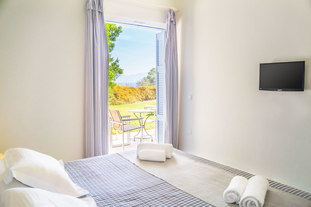 Armonia Bay Hotel 13/48