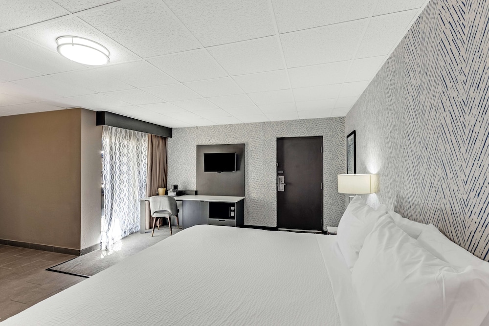 The Wander Hotel, a Ramada by Wyndham 2/52