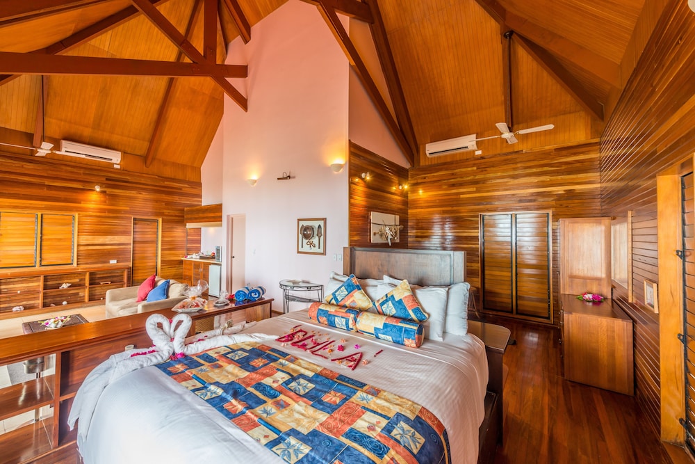 Mana Island Resort 27/78