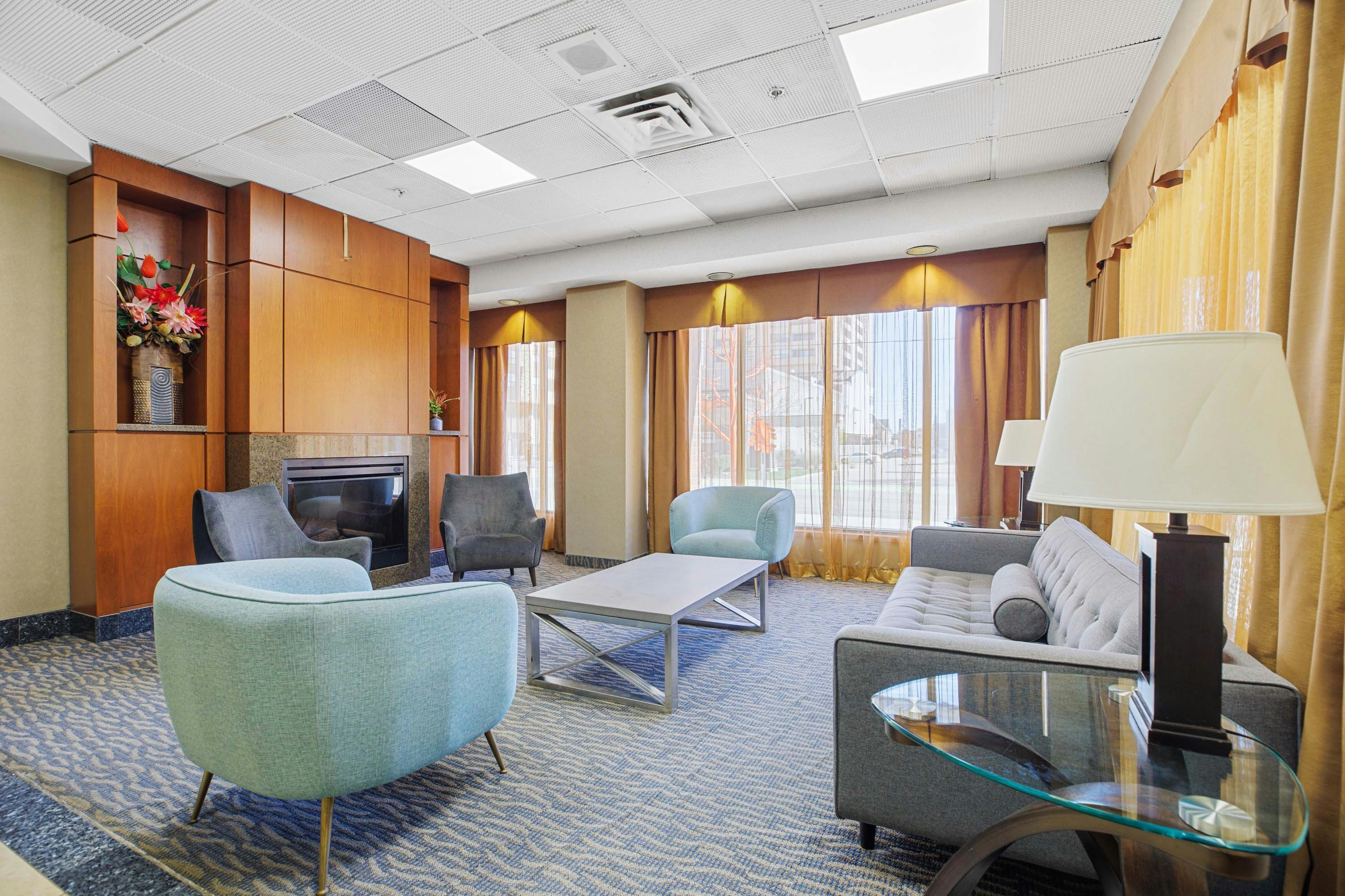 Sandman Hotel & Suites London Downtown 7/13