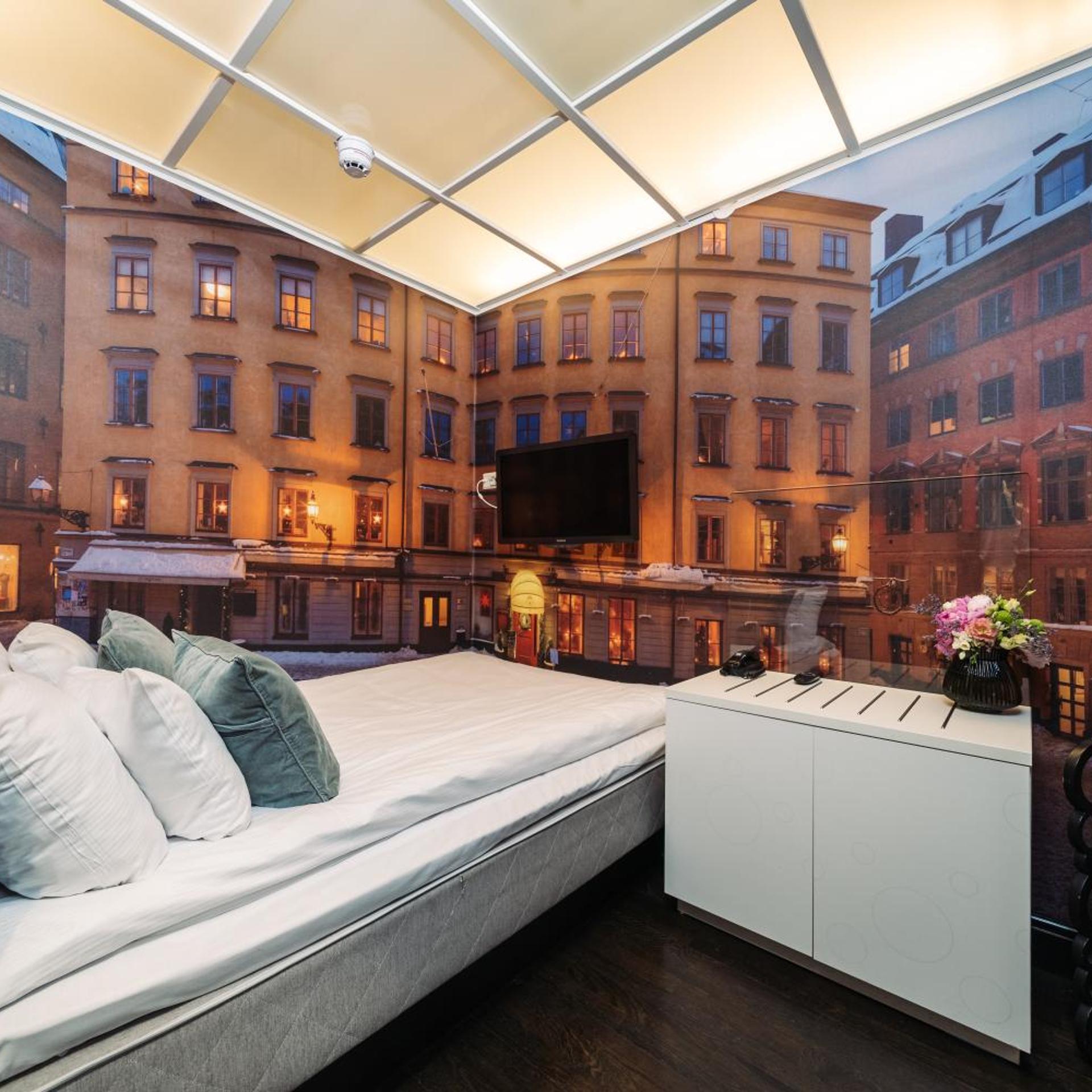 Compact, Cabin, Double Bed, No Window